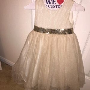 Little girls party dress size 6